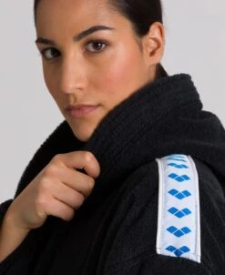 Arena Core Soft Bathrobe 23 Arena Core Soft Bathrobe -Arena ftp m magentoproduct photos001756501 004 xl