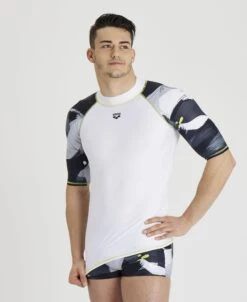 Arena Men's Short Sleeve Rash Guard -Arena ftp m magentoproduct photos003128152 001 xl