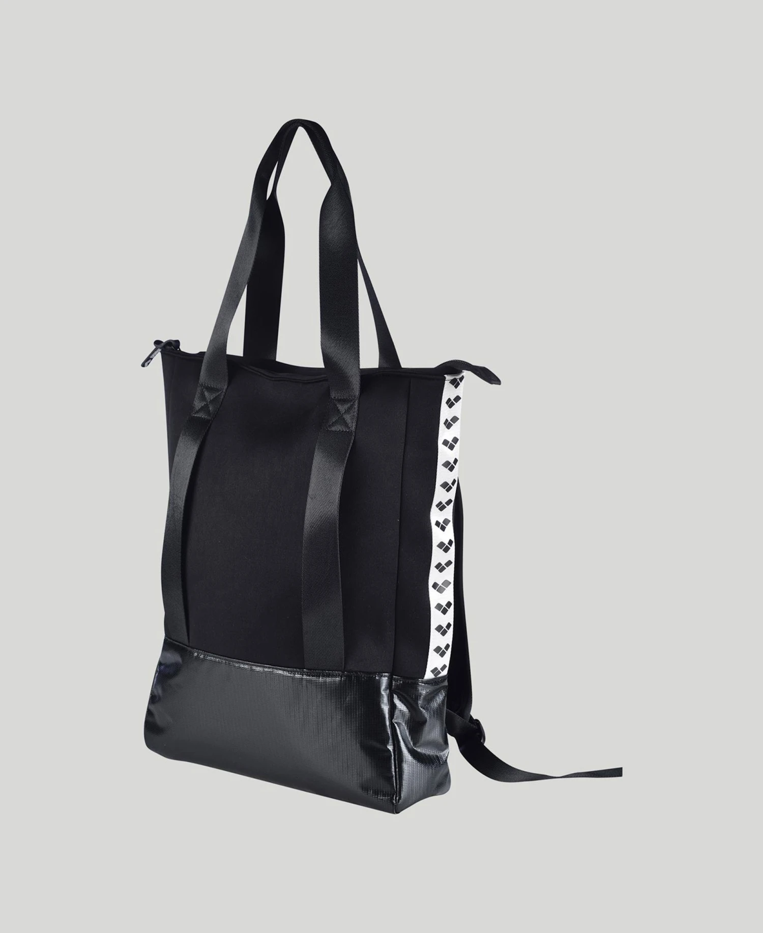 Arena Fast Tote All-Black 8 Arena Fast Tote All-Black - Image 6