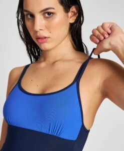 Arena Betta U Back One Piece -Arena ftp m magentoproduct photos004197789 004 xl