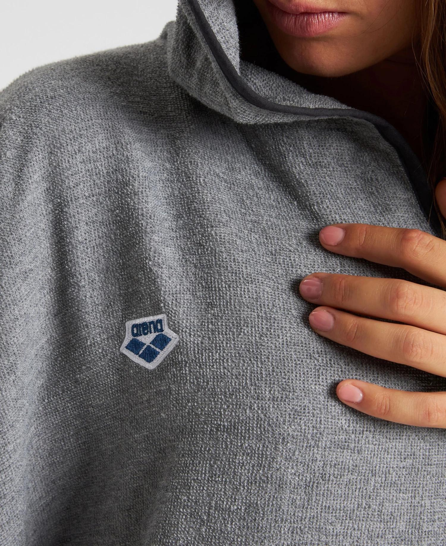 Arena Icons Hooded Poncho 7 Arena Icons Hooded Poncho - Image 5