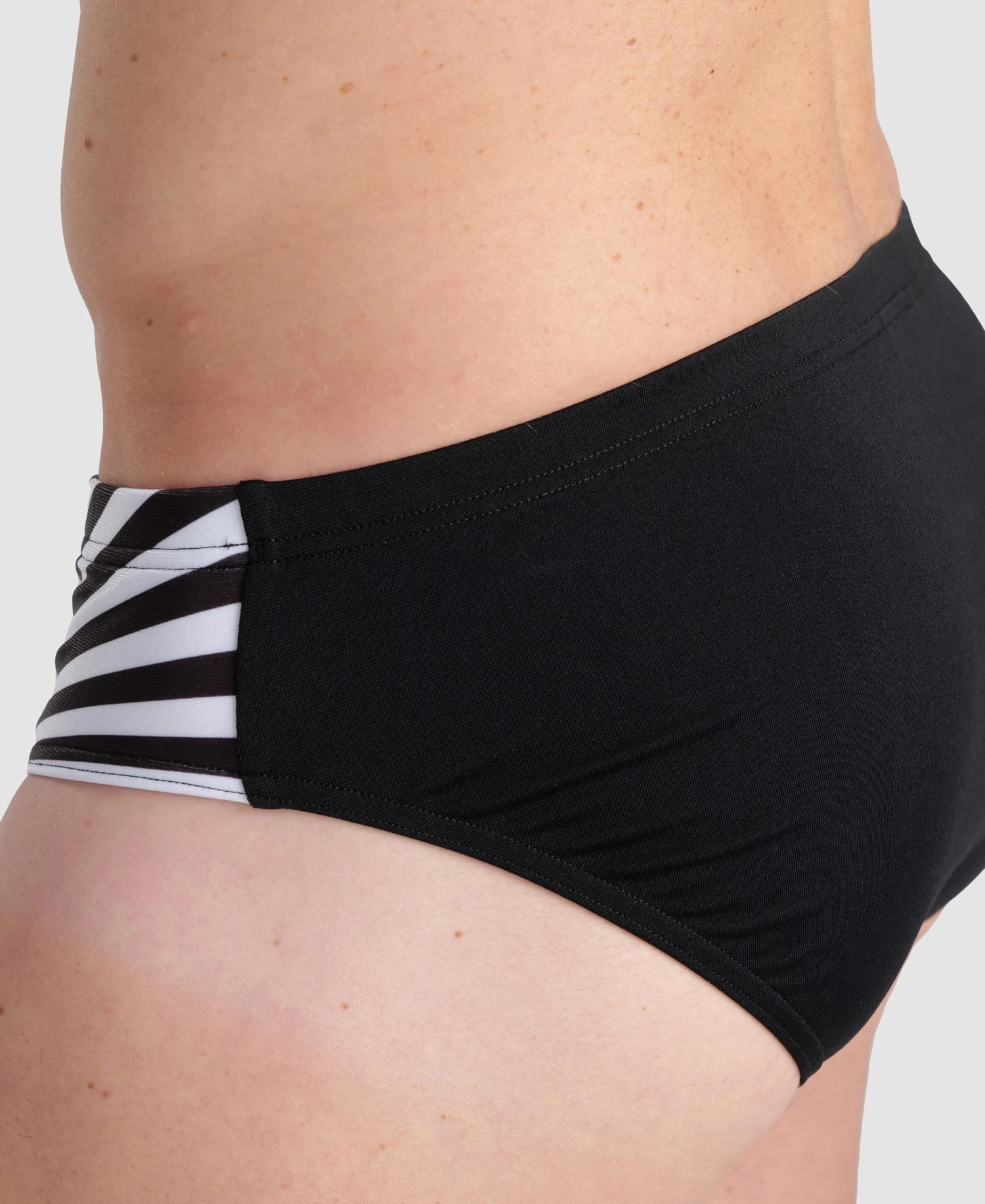 Crazy Arena Brief 4 Crazy Arena Brief - Image 2