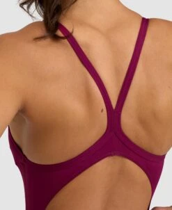 Arena Team Light Drop Back One Piece 32 Arena Team Light Drop Back One Piece -Arena ftp m magentoproduct photos004767410 005 xl