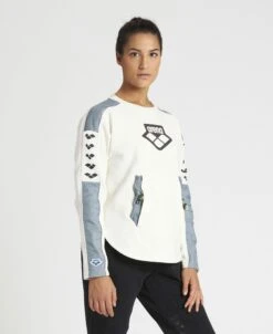 Arena Women's Team Crew Neck Sweatshirt -Arena ftp m magentoproduct photos004836115 001 xl