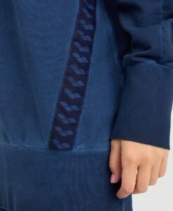 Arena Women's Icons Oversized Crewneck -Arena ftp m magentoproduct photos005592701 005 xl