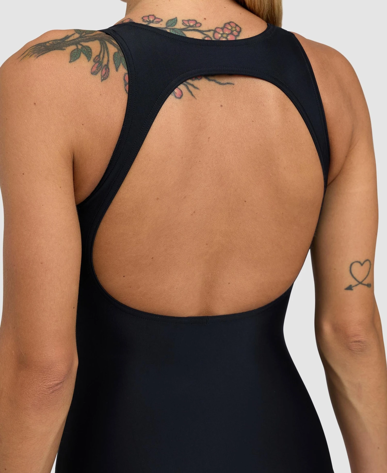 Arena Solid O Back One Piece 6 Arena Solid O Back One Piece - Image 4