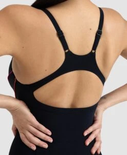 Arena Marina Eye Back One Piece -Arena ftp m magentoproduct photos006055590 005 xl