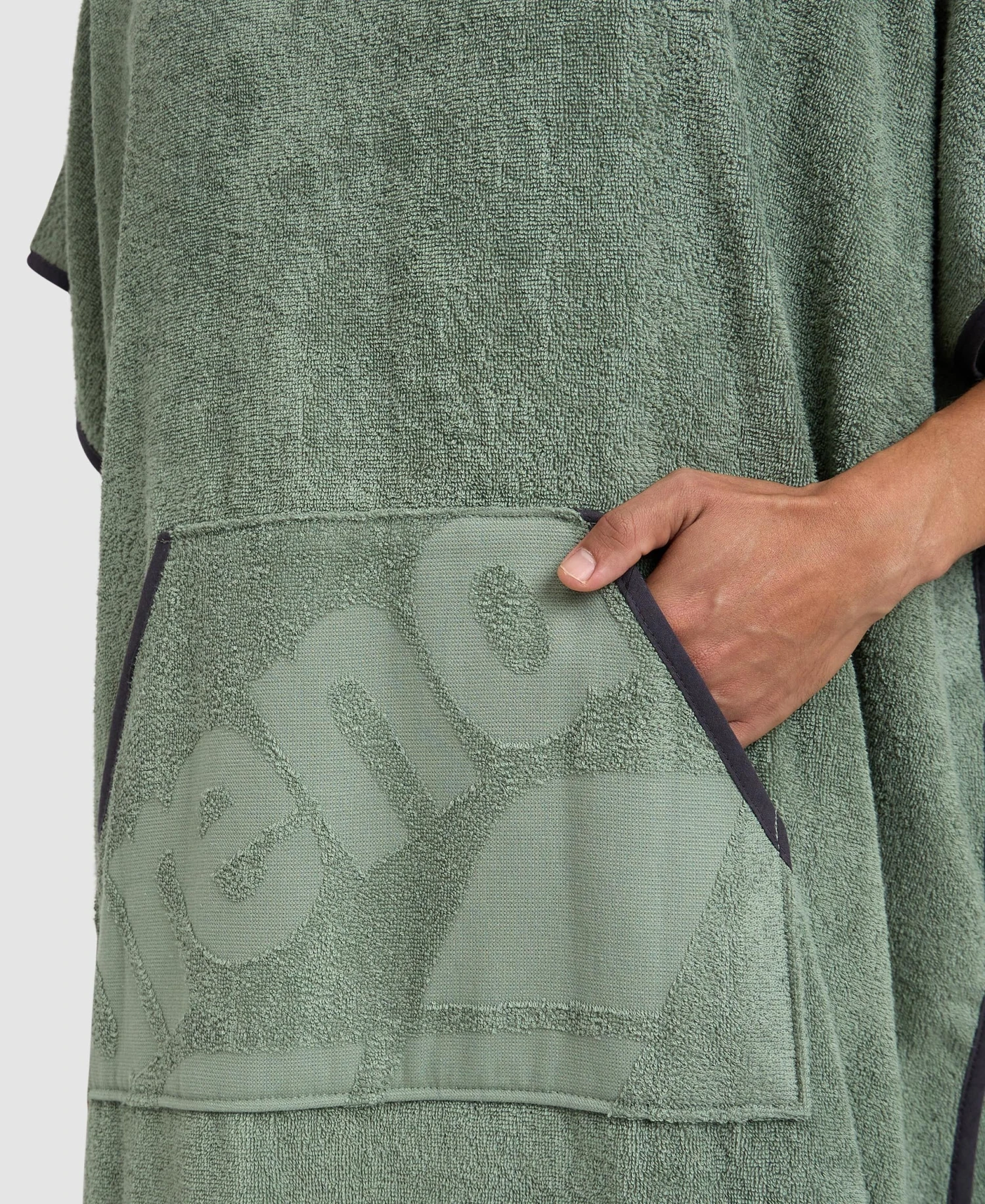Arena Hooded Poncho 3 Arena Hooded Poncho