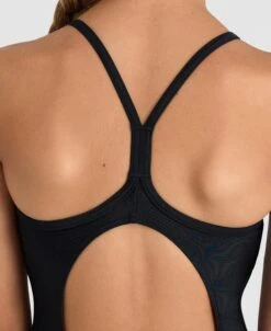 Arena Girls Solid Light Drop Back One Piece -Arena ftp m magentoproduct photos006878500 005 xl