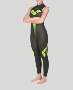 Arena Women's Triwetsuit Sleeveless -Arena ftp m magentoproduct photos2a94150 001 xl
