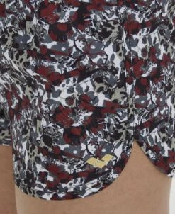 Arena Women's Allover Beach Short 28 Arena Women's Allover Beach Short -Arena magentoproduct photos005184400 004 xl